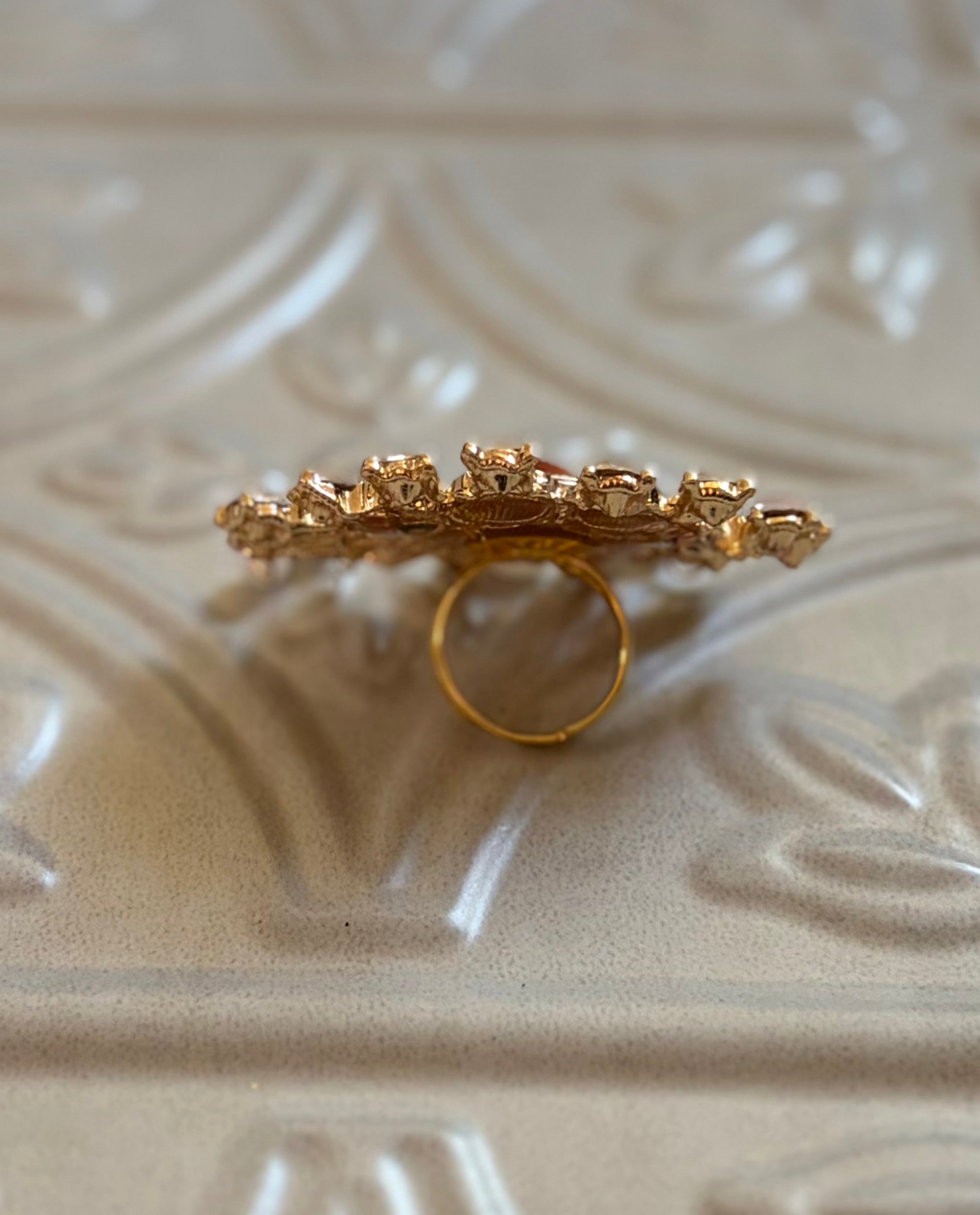 Golden Oho Ring
